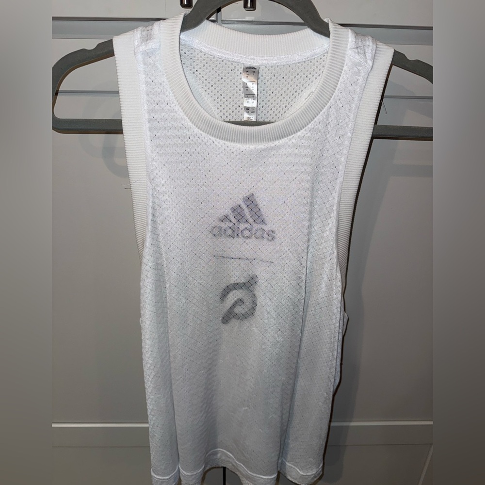 Adidas x Peloton collab | Women’s Mesh Sleeveless Training | Tank L